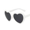 Модные солнцезащитные очки в форме сердца для детей, черные, красные, с маленькой оправой, винтажные, для мальчиков, девочек, детей