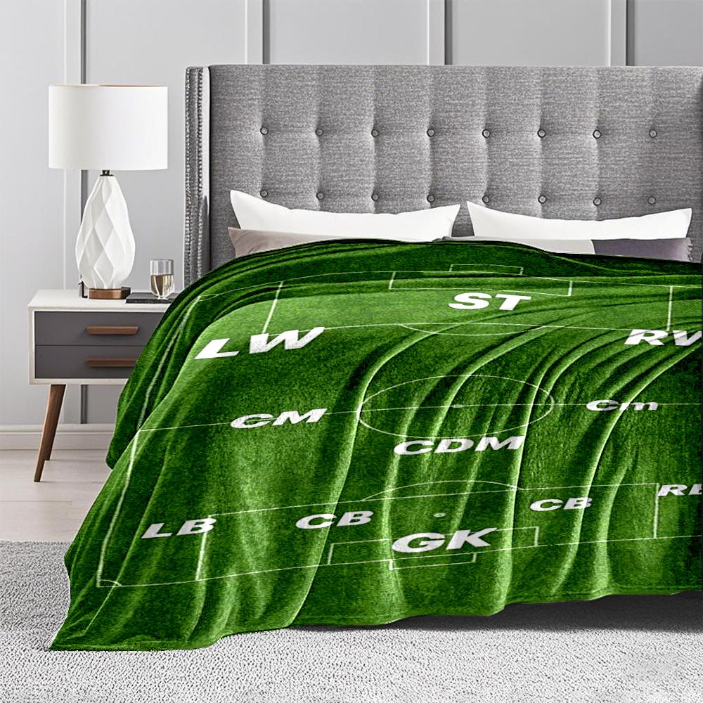 Soccer Field Area blanket with Player Positions for Bedroom Decor blanket, suitable for use in the bedroom, living room, on the sofa