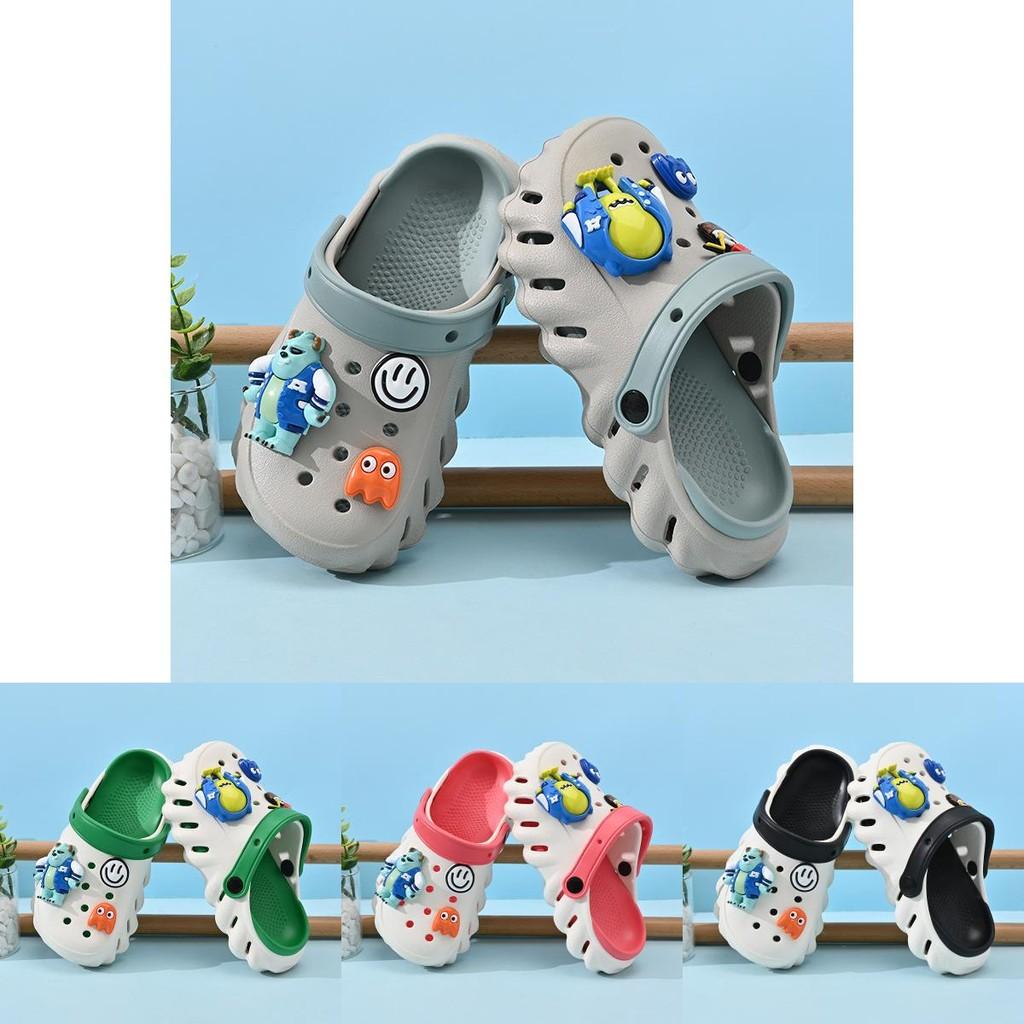Comfortable Cartoon Design Kids Hole Shoes Soft Soled Non-slip Summer Sandals For Boys Available In Various Colors