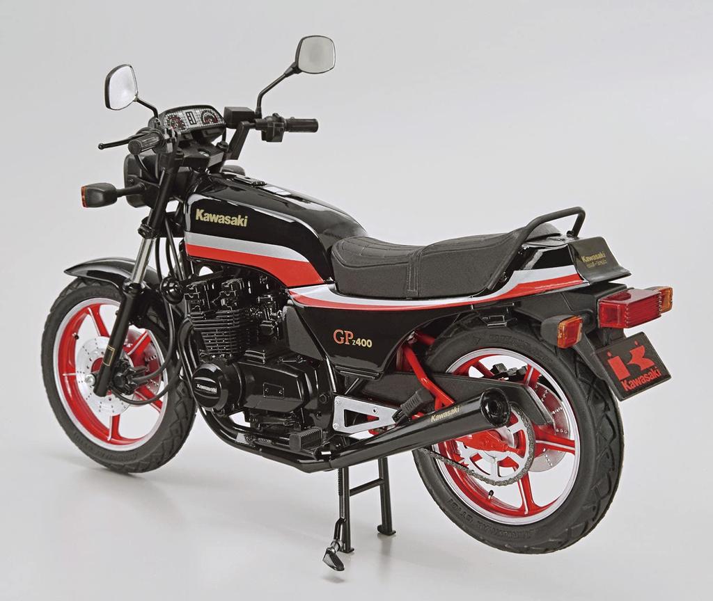 Aoshima Bunka Kyozaisha The Bike Series Kawasaki KZ400M Z400GP 1982 Пластиковая модель с кастомными деталями 1/12 № 57