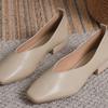 Мягкая подошва 2025 новый коровий комфортный и дышащий низкий каблук квадратный носок неглубокий вырез одинарная обувь женская плоская подошва не натирающая ноги бабушка