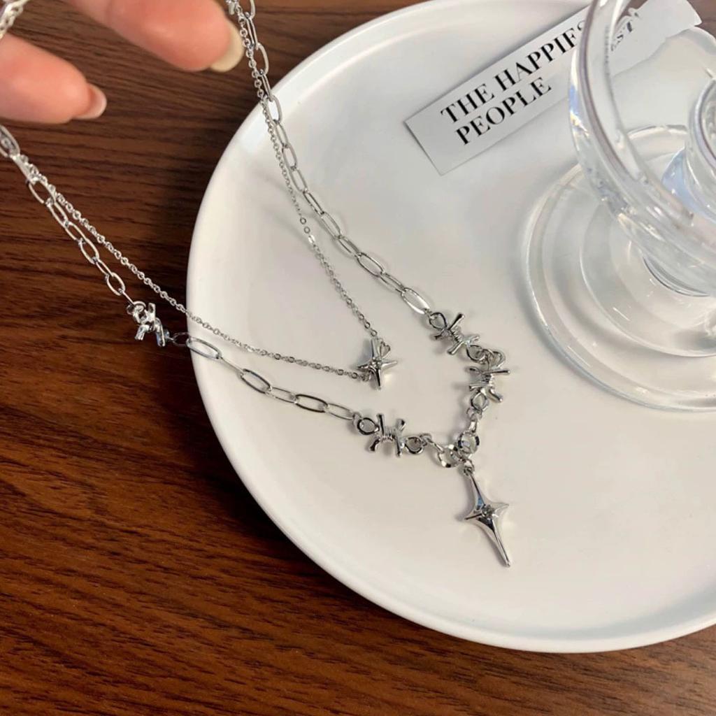 Mangxing moonstone double-layer thorns stacked necklace female tassel splicing chain niche exquisite high-end collarbone chain