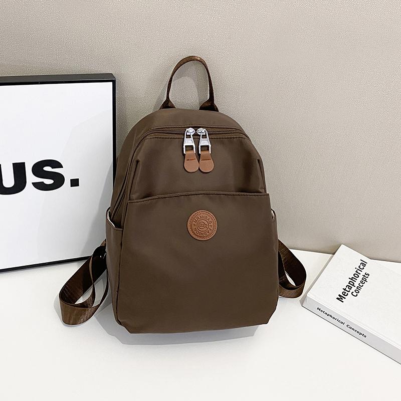 Large Capacity Backpack Women's Lightweight Commuter Travel Backpack Student Schoolbag