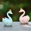 Фигурка Лебедя Прекрасная Миниатюрная Фигурка Кукла DIY Украшение для Торта Симуляция Короны Фигурка Лебедя Смола Модель Животного Рождественский Свадебный Подарок