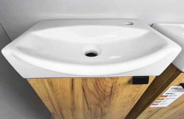 Bathroom cabinet with washbasin 60x40 cm, hanging, craft oak, with black Parma tap