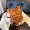 Женская сумка через плечо с кисточками Сумка через плечо