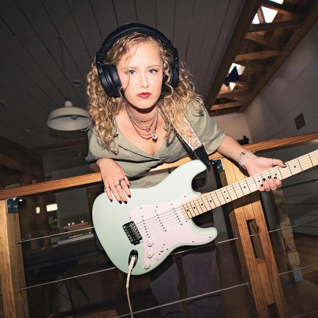 OneOdio Студийные мониторные наушники для диджеев Studio Max 1, Беспроводные наушники со сверхнизкой задержкой 20 мс, 120 часов работы от аккумулятора, Поддержка Hi-Res AudioLDAC,