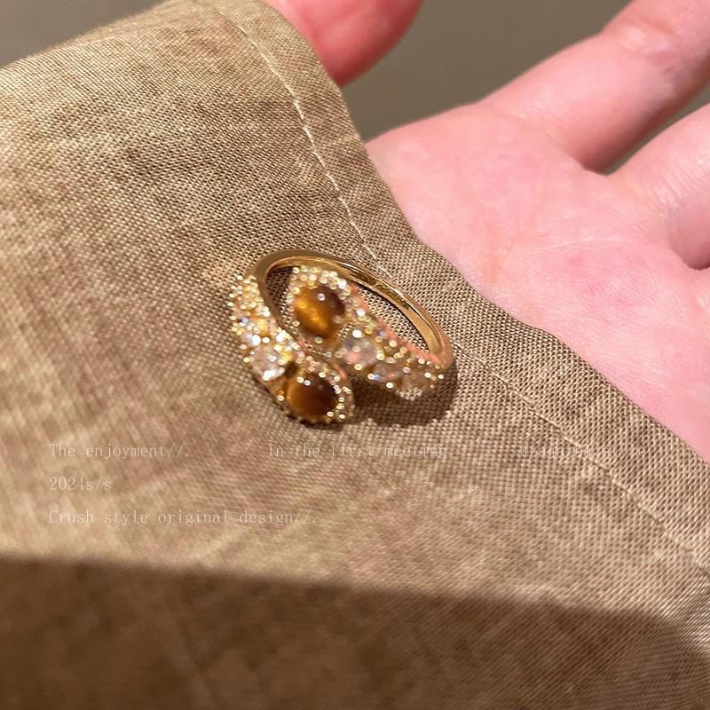 Korean Luxury Zircon Pearl Bow Ring - Vintage Niche Design, Women's Open Hand Jewelry