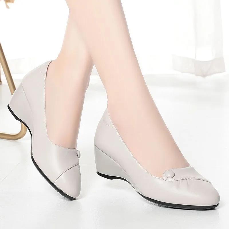 Sapatos Femininas Women Fashion Beige Round Toe High Quality Wedge Heel Shoes Lady Casual Office Work Shoes Ab508