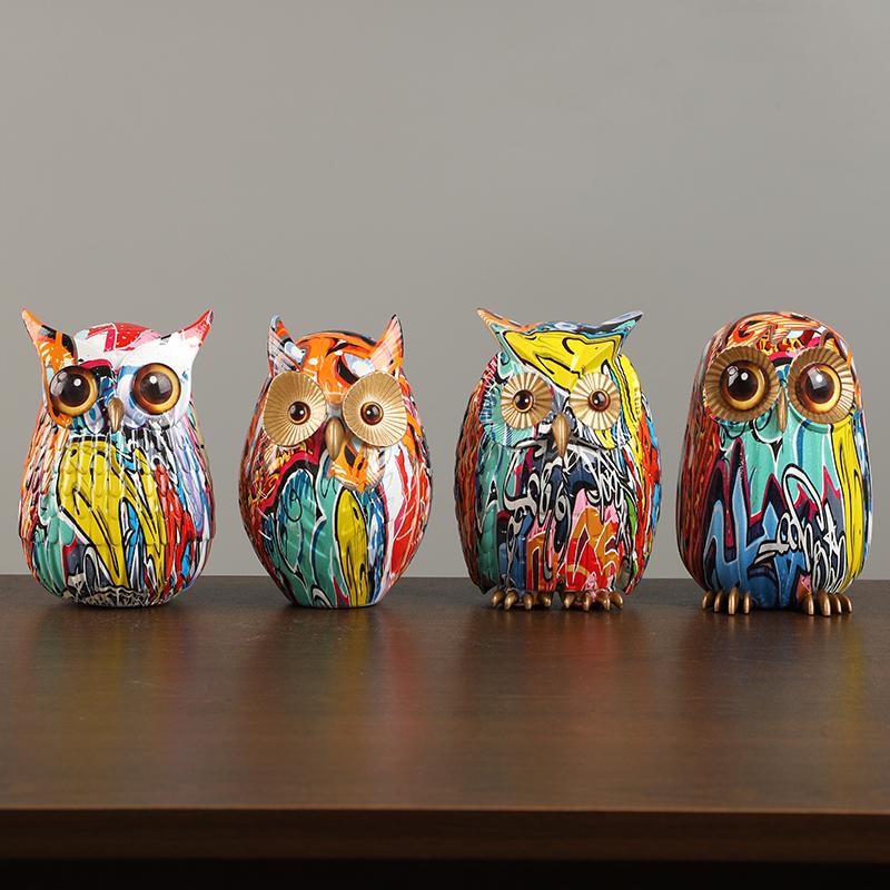 Painted Owl Resin Figurines Nordic Modern Graffiti Animal Sculpture Living Room Ornaments For Home Decor Desk Office Decoration