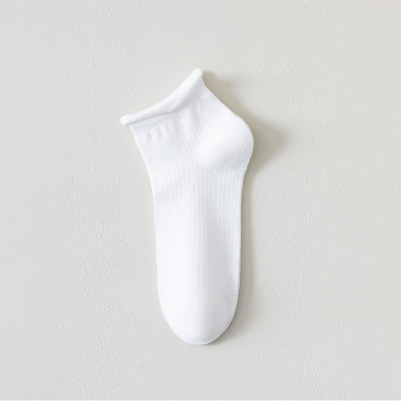 Женские летние тонкие модные носки-подследники однотонные с контрастной окантовкой