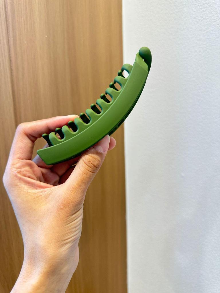 Заколка для волос «банан» 13 см — простая вертикальная заколка для хвоста на затылке