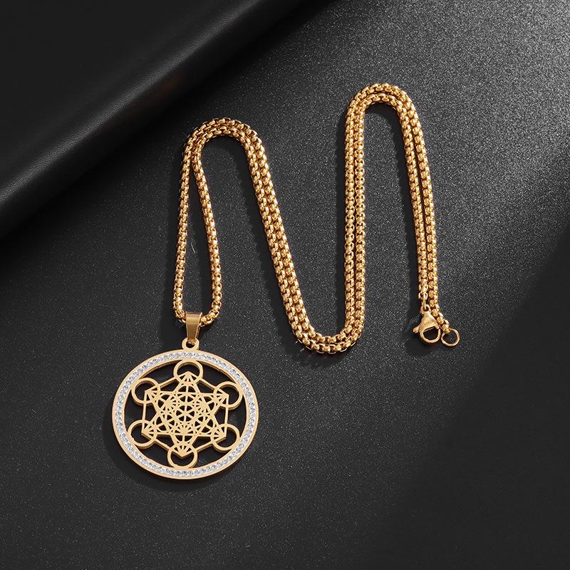 Six-pointed Star Array Hollow Retro Fashion Light Luxury Jewelry Pendant Necklace
