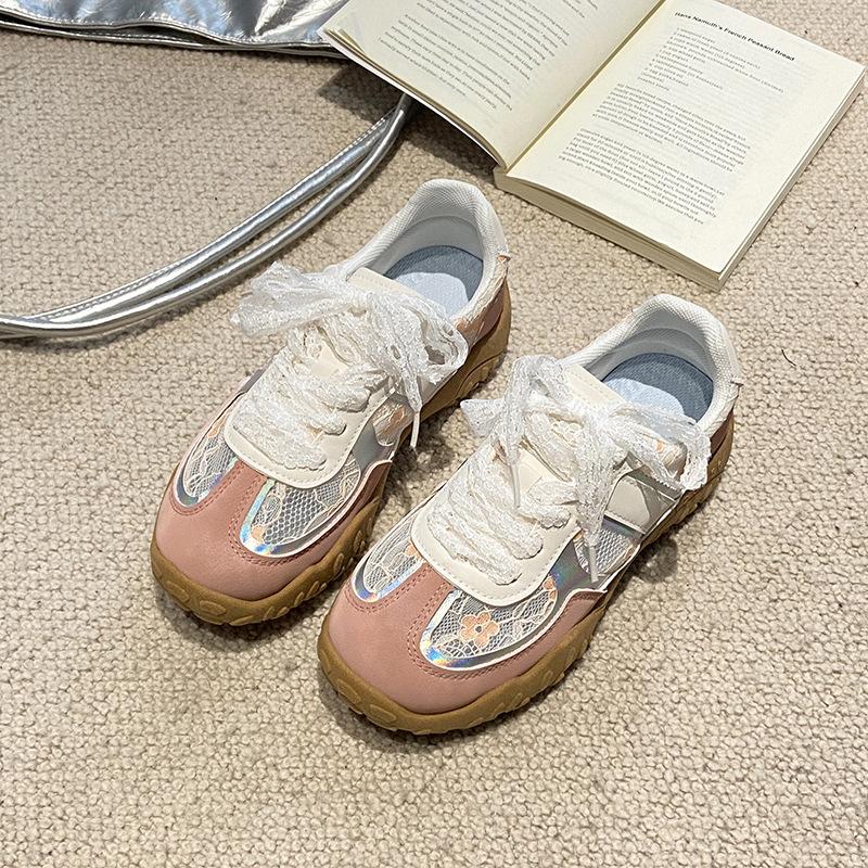 Soft leather mesh German training shoes women's 2025 new spring and summer breathable casual board shoes versatile pregnant women Forrest Gump white