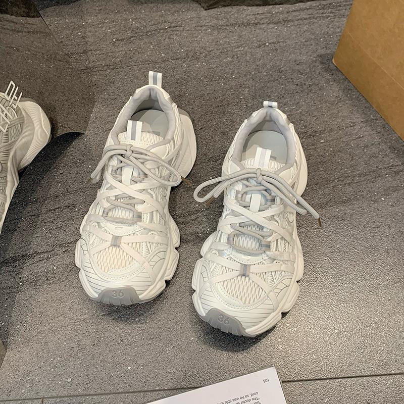 Сетчатые кроссовки на платформе для женщин, весенние новинки, увеличивающие рост, дышащие, с круглым носком, нишевые спортивно-повседневные туфли