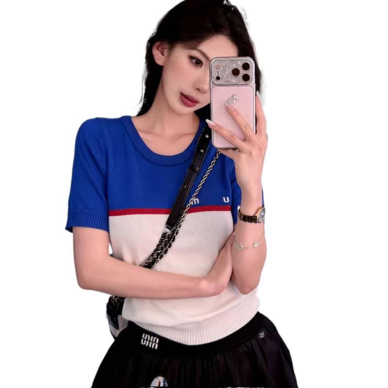 Стильный топ Miu, высококачественный, с вышивкой, color-block, вязаный, с коротким рукавом, для лета 2026 - Простой, повседневный и универсальный для модных девушек