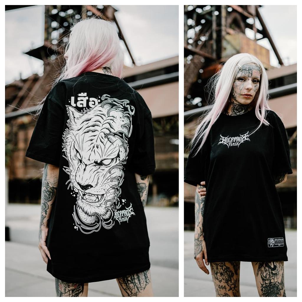 Into THE UNKNOWN Retro Tattoo Art Style Summer Casual TShirt Unisexs and Womens Luxury Brand Top New Art
