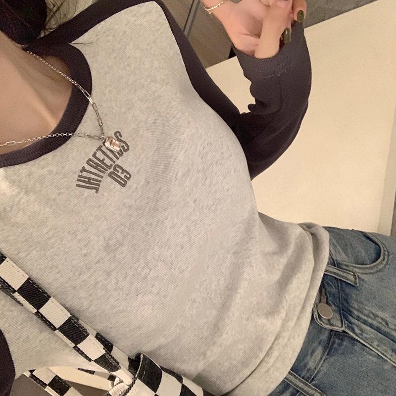 Женская футболка с длинными рукавами и буквенным принтом, короткие топы с длинными рукавами и тонкими внутренними топами