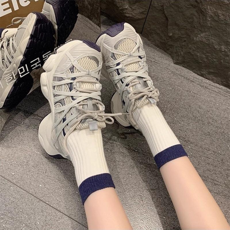Сетчатые кроссовки на платформе для женщин, весенние новинки, увеличивающие рост, дышащие, с круглым носком, нишевые спортивно-повседневные туфли