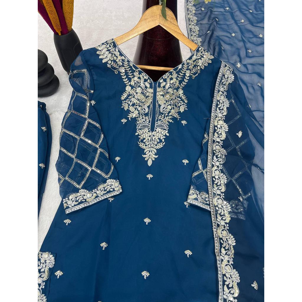 Представляем новый красивый костюмный набор и дупатту