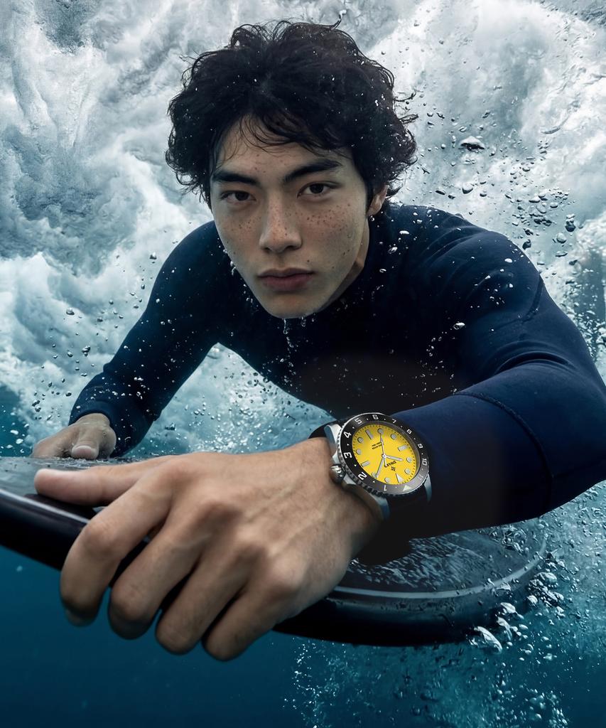 Diwodeu Dw-208-Ye Spino Diver 300 Sunrise Yellow Men'S Metal Wristwatch