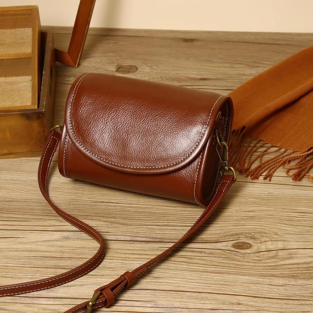 New Casual and Versatile Soft Cowhide Shoulder Bag Retro Top Layer Vegetable Tanned Cowhide Crossbody Bag
