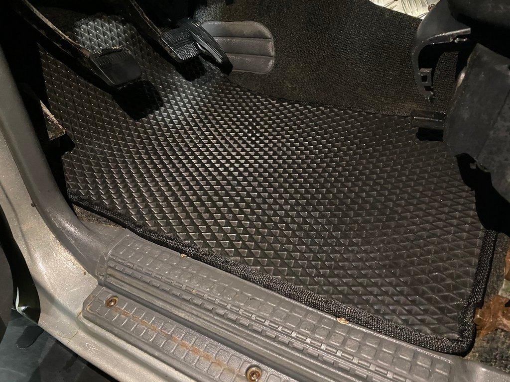 Коврики EVA (черные) Длинный, 5 штук (передние и задние) для Nissan Patrol Y60 1988-1997 гг