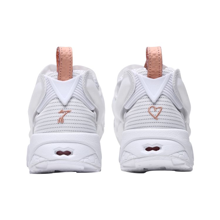 Reebok Instapump Fury Скругленный носок Низкие повседневные кроссовки для бега Унисекс кроссовки Облачно-белые DV4591