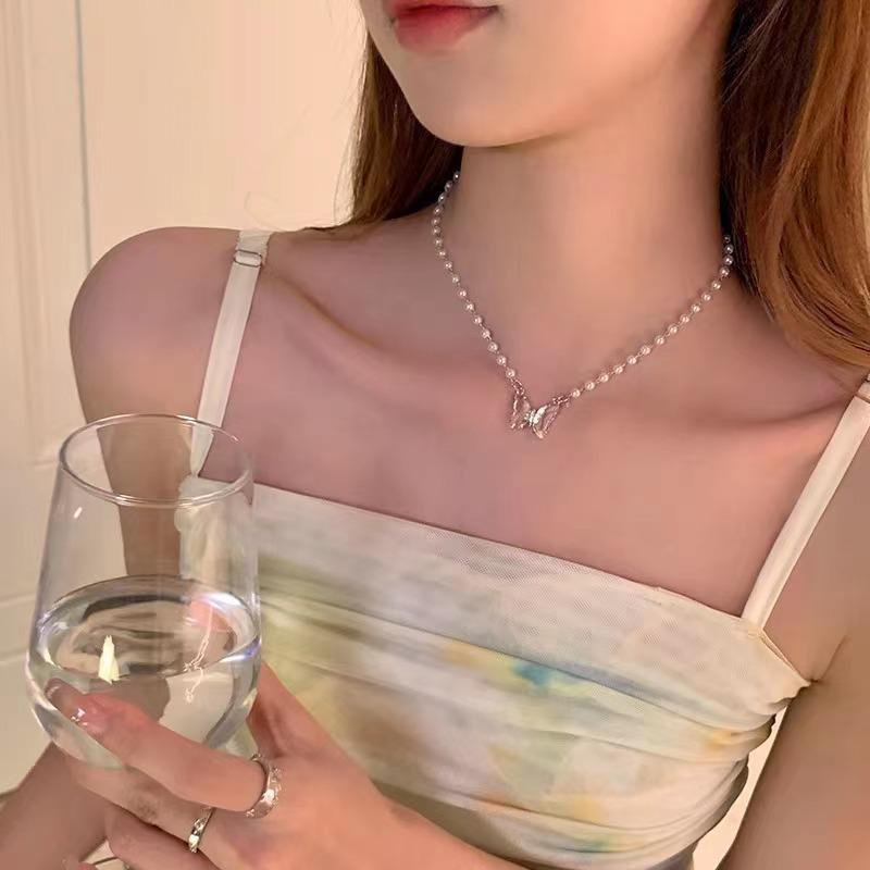 2025 Elegant Butterfly Pearl Necklace - Light Luxury, Sweet Clavicle Chain, Niche Design for Versatile Styles