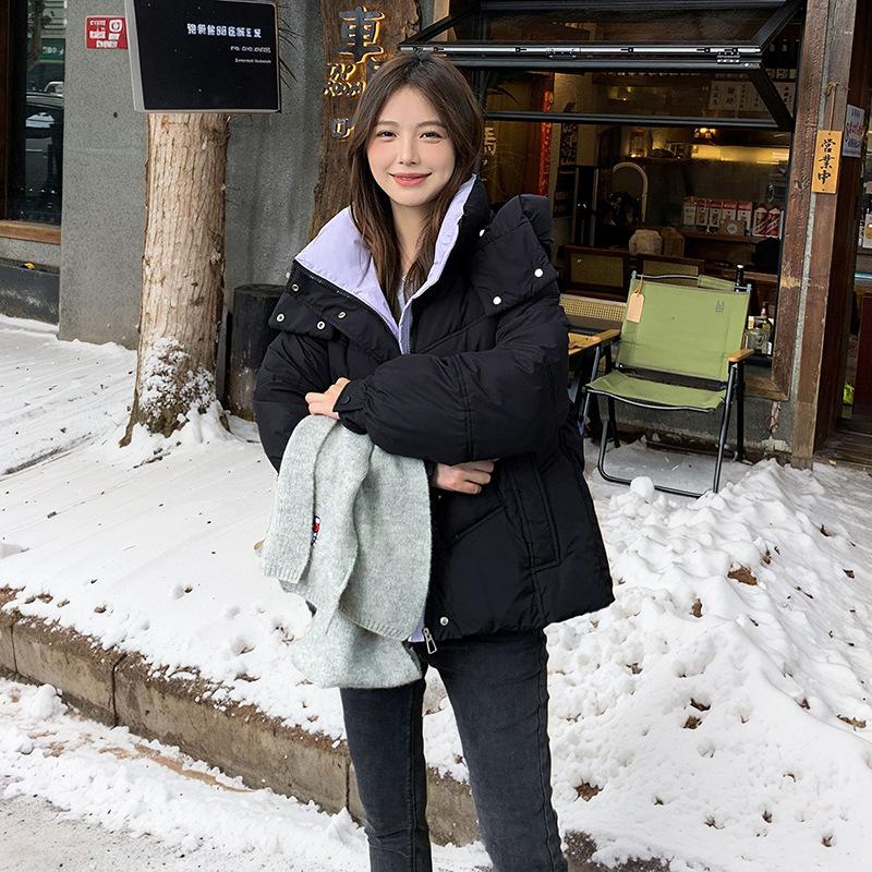 Женская зимняя хлопковая куртка с капюшоном, 2025, короткая новая стеганая куртка, свободная утолщенная теплая куртка-пуховик, куртка