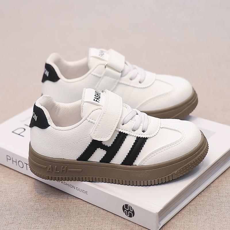 2024 новая мальчиковая обувь для доски детская обувь для нравственного воспитания обувь на мягкой подошве повседневная обувь легкая модная белая обувь для девочек спортивная обувь