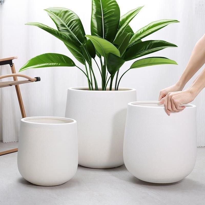 Высокий цилиндрический цветочный горшок из смолы