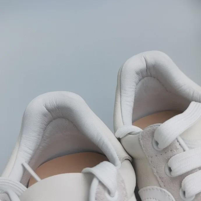 Retro German Thick-Soled Sports Casual Shoes with New Color Lace-Up Design - Genuine Leather Forrest Gump Style White Sneakers