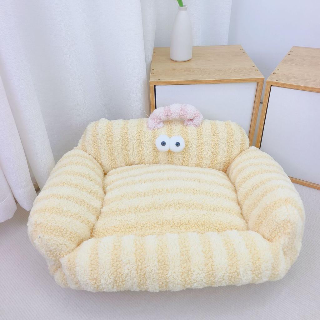 Big Eyes Fluffy Pet Litter Cotton Litter Autumn/Winter Pet Sofa Teddy Pomeranian Pet Bed Dog Litter for Cats and Dogs