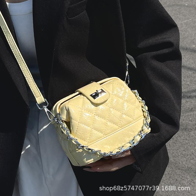 Сумка Женская 2025 Новая Мода Простая Повседневная Универсальная Ромбовидная Ручная Цепочка На Одно Плечо Кроссбоди Клип Ракушка