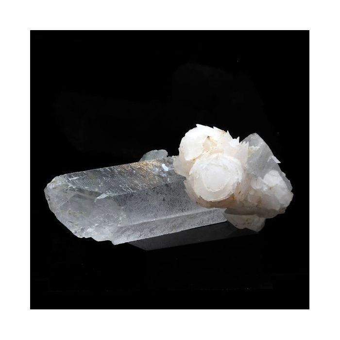 Pierres et Minéraux. Calcite + Quartz. 194.0 ct. Chine.