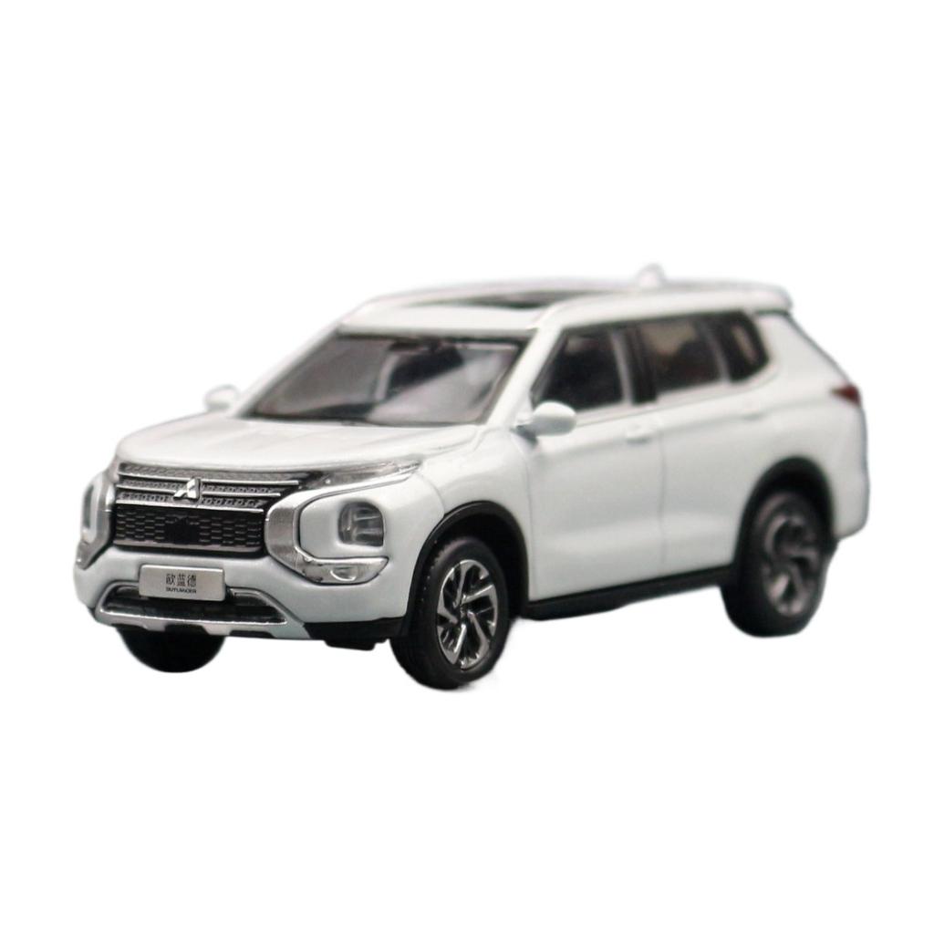 1/64 Mitsubishi Outlander SUV Sport Миниатюрная модель 1:64 литые металлические игрушечные машинки для демонстрации коллекции бесплатных колес в подарок мальчикам