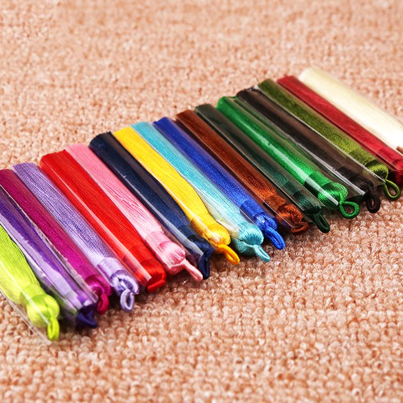 Creative Crafts 1PC/1Pair New Hot DIY 8cm Jewelry Accessories Bookmark High Quality 25 Colors Handmade Bohemia Long Silk Tassel for Earrings