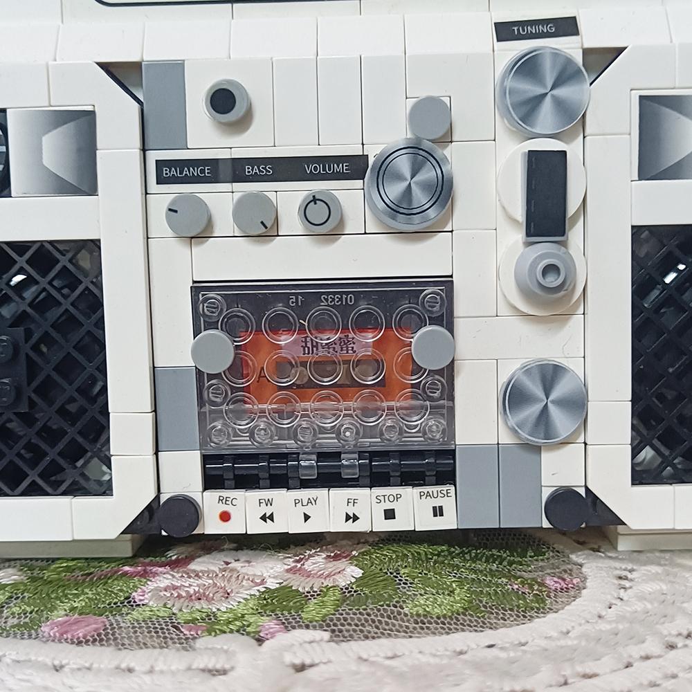 Retro-Inspired Vintage Radio Building Blocks Set Creative&Educational Toy Unique Vintage Collectible MustHave Home Decor Piece