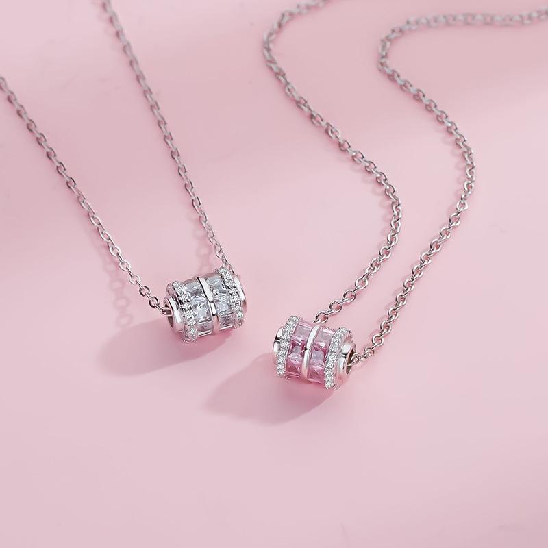 New Dazzling Small Waist Necklace Pendant for Women's Light Luxury Fashion Collarbone Chain As A Gift for Girls