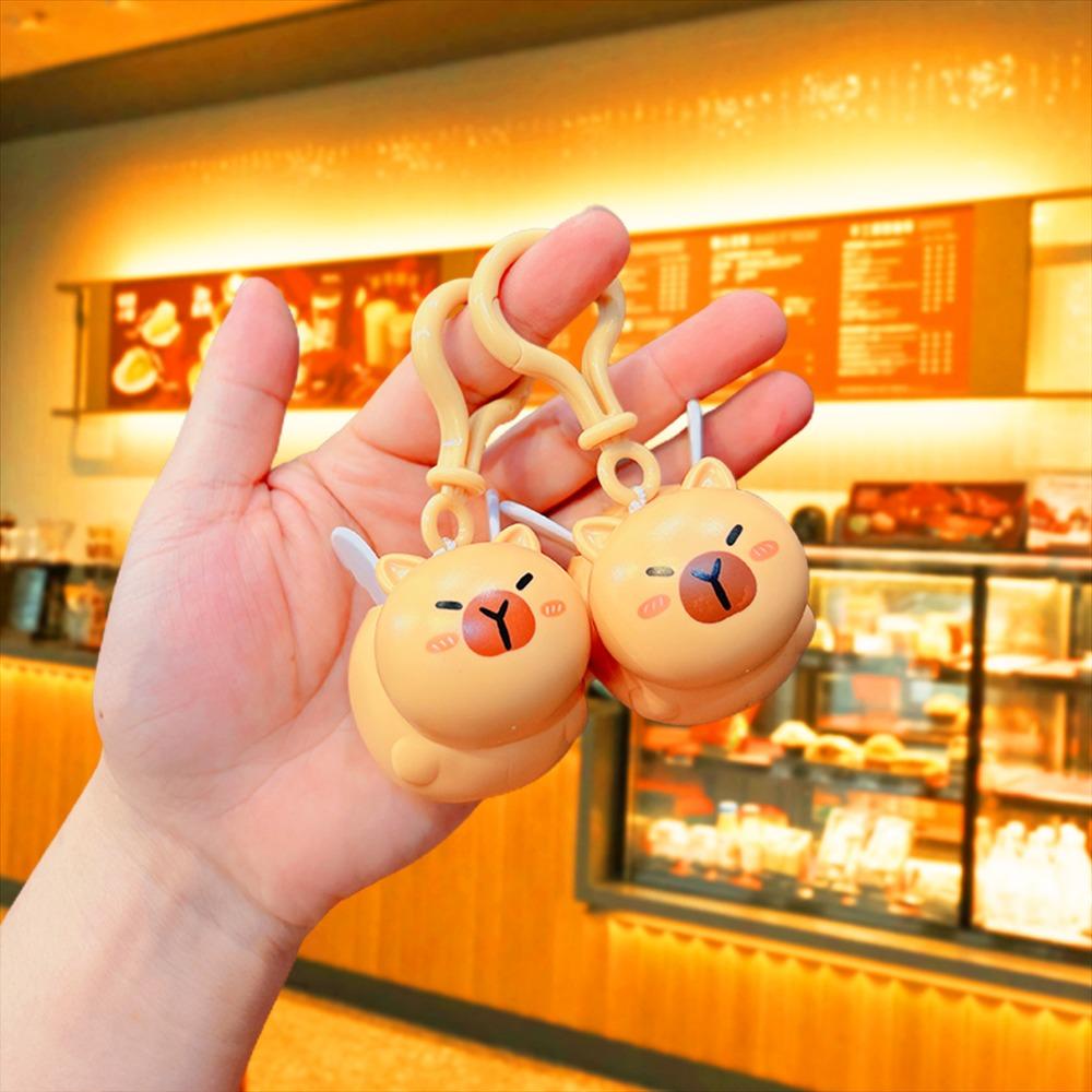 Cute Kapybara Toys Creative Pull String Flying Kapybara Bag Pendant Car Keychain Pendant Decompression Kapybara Doll Keychain