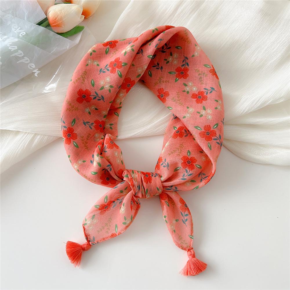 60*60cm Summer Scarves for Woman Beautiful Floral Scarf with Tassels Outdoor Thin Sun Protective Scarf