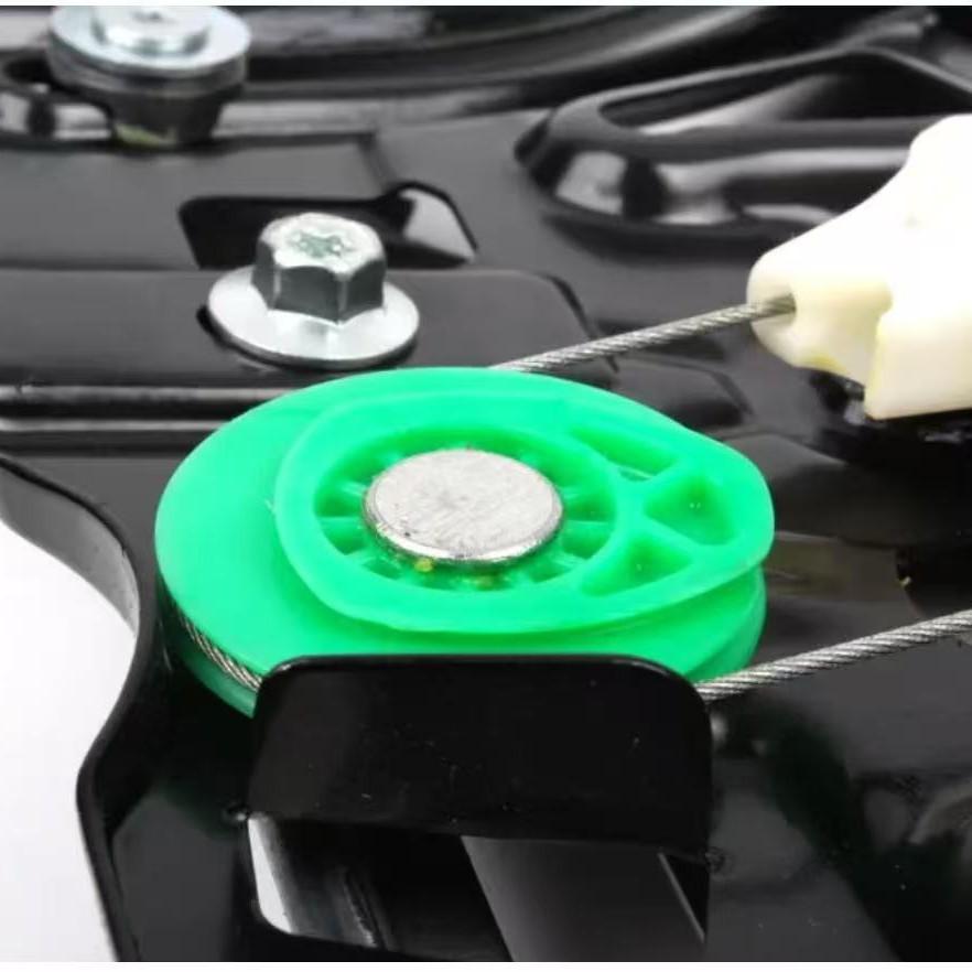 Самый продаваемый кронштейн стеклоподъемника для BMW 3 серии E46 Кабриолет (2000-2006)