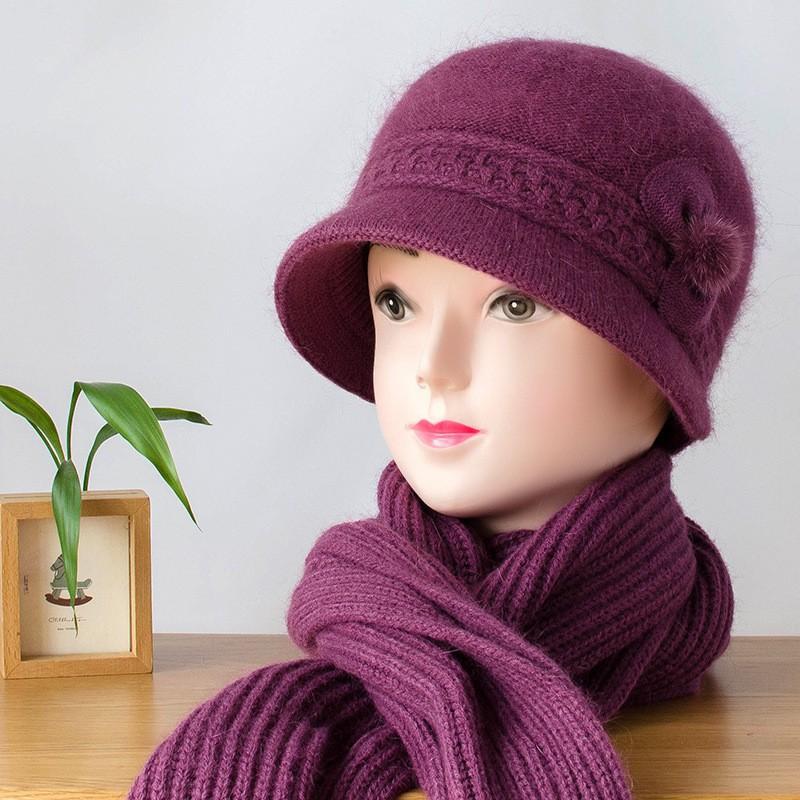 Middle-aged and elderly autumn and winter wool hat, scarf cover, elegant versatile velvet warm squirrel velvet women's knitted hat