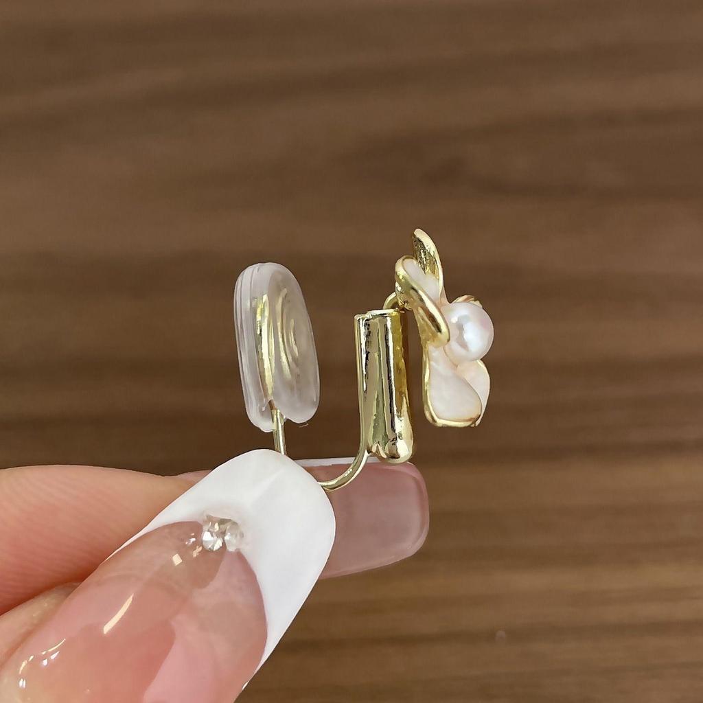 Piercing-Free Invisible Stud To Clip Earring Converter with Soft Pads