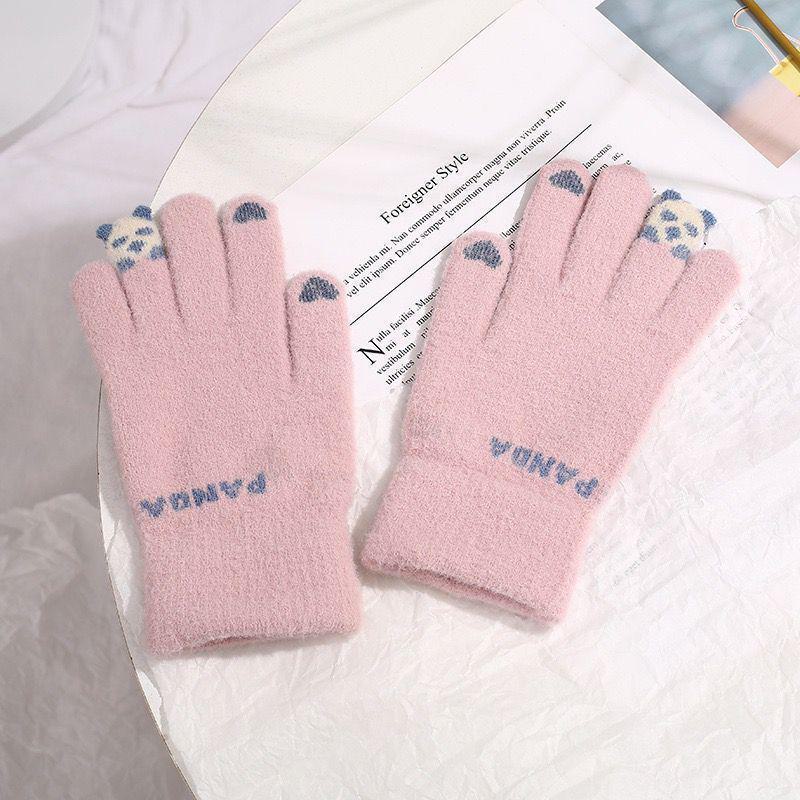 Women's Thick Velvet Winter Touchscreen Gloves - Warm, Cold-Proof Cycling Gloves with Wool Pineapple Pattern for Men and Women.