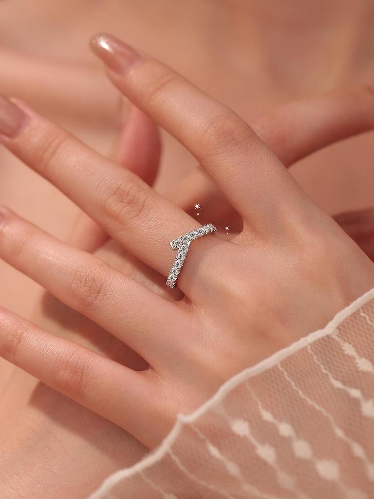 S925 Sterling Silver Asymmetrical Crossover Moissanite Ring for Women – Minimalist Stacking Style