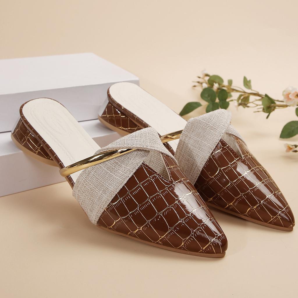 Fashion Snake Patterned Women Slippers 2025 Summer Pointed Toe Sandals Closed Toe Comfortable Fashion Casual Commuting Outdoor Slippers