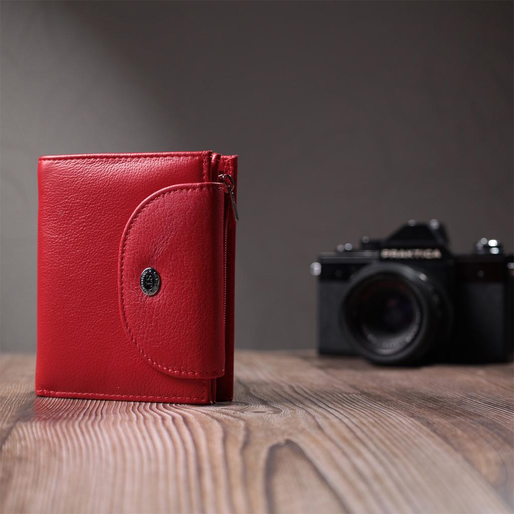 Bright Women's Wallet with Coin Holder Made of Genuine Leather ST Leather 22712 Red