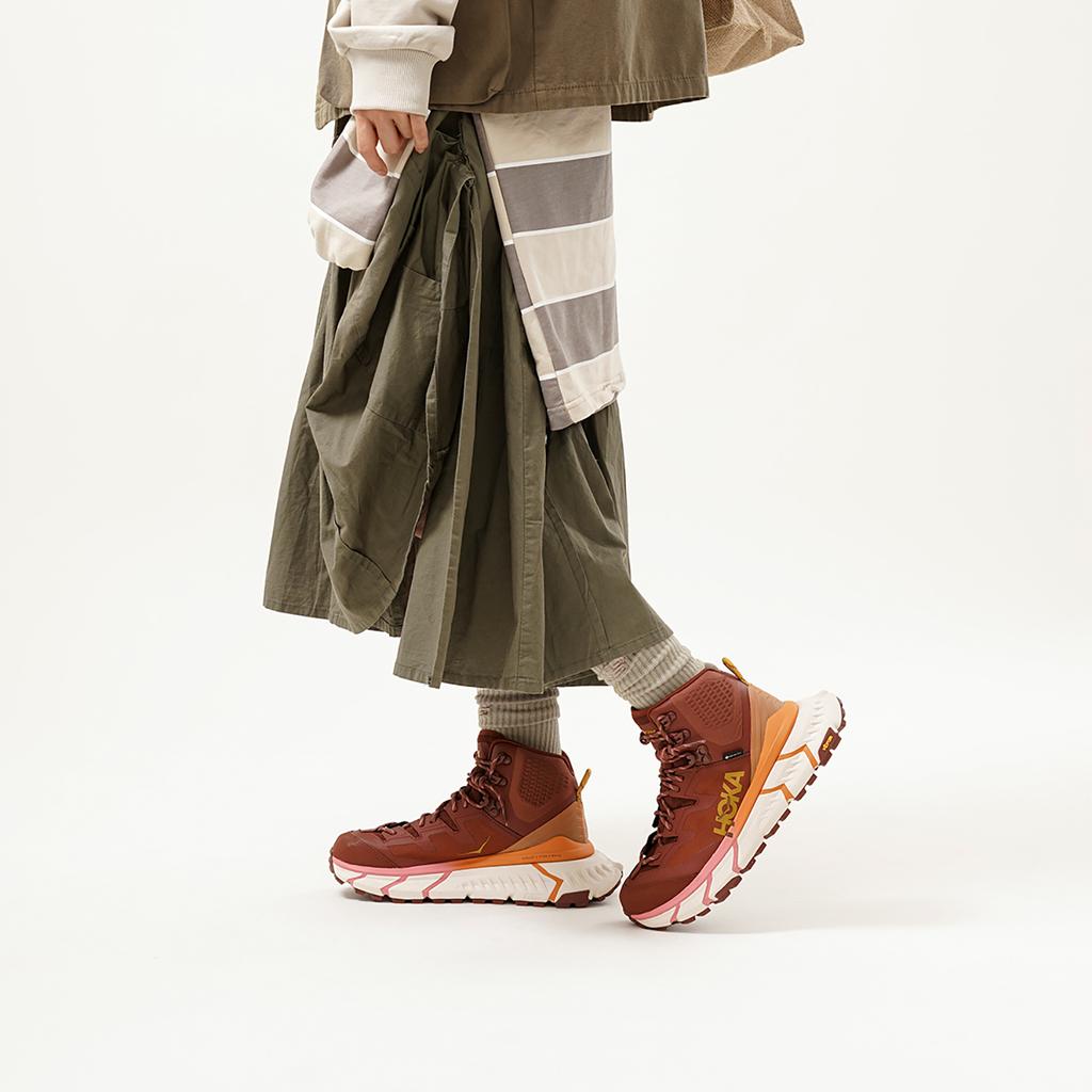 HOKA  Tennine Hike GTX Вишня Махагон Клубничный Лед Женские Кроссовки Коричневый 1113511-CMSI